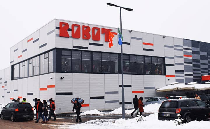Svečano otvoren 28. Robot centar u Brezi