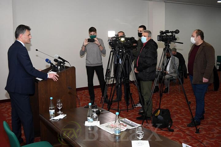 Mirnes Bašić, vršilac dužnosti premijera ZDK