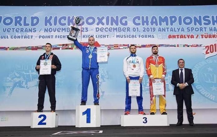 Edin Vučelj - svjetski prvak u kickboxu