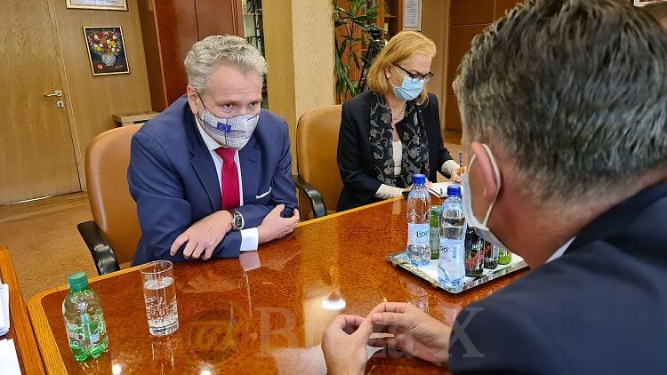 Šef Delegacije EU i specijalni predstavnik EU u Bosni i Hercegovini ambasador Johann Sattler i premijer ZDK Mirnes Bašić