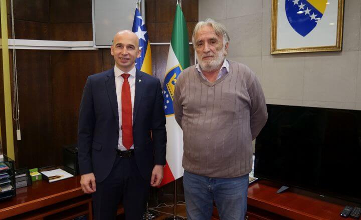 Premijer ZDK Nezir Pivić i maestro Milenko Karović, osnivač i dirigent Omladinskog hora Zenica